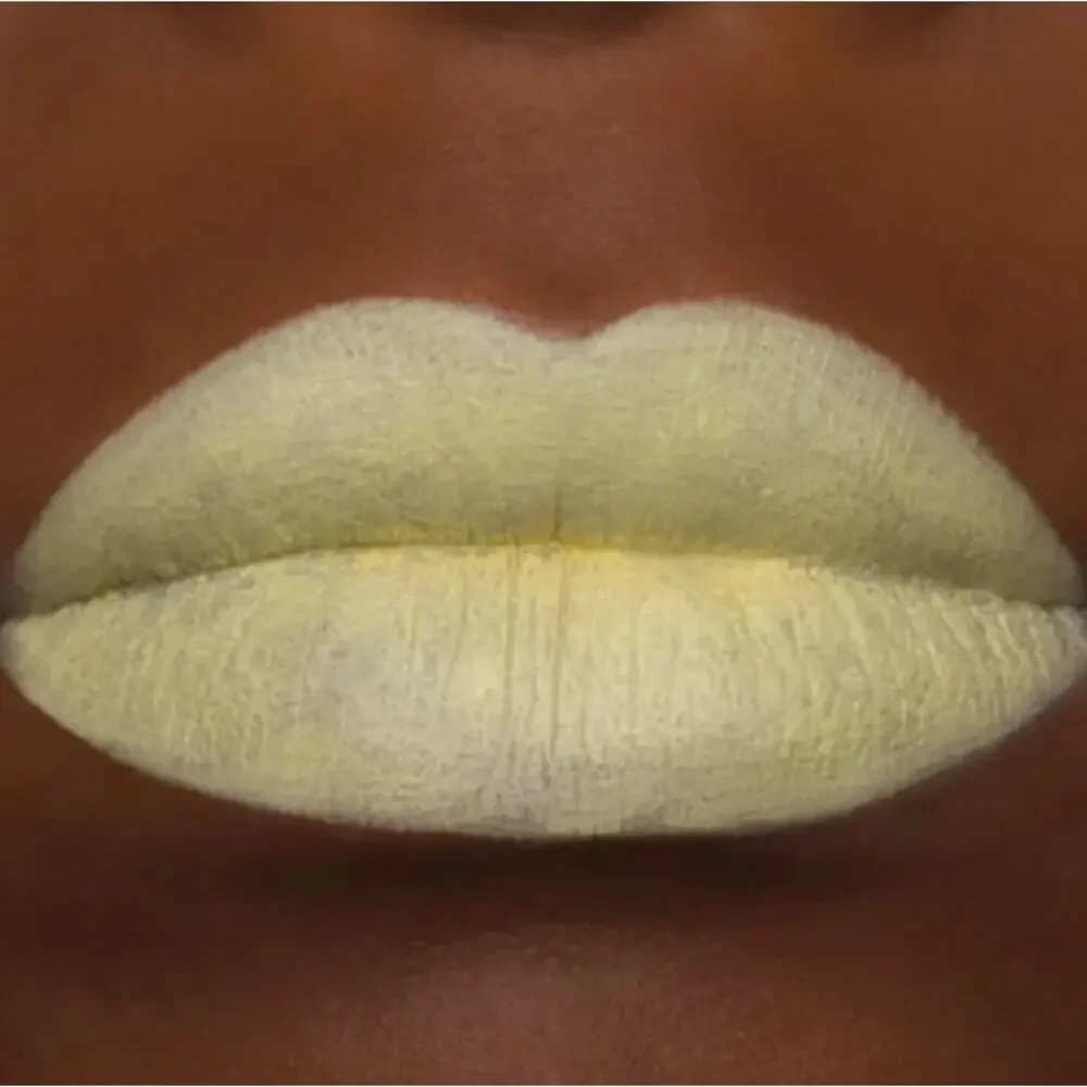 Jeffree Star Velvet Trap Easter Sunday Yellow Matte Lipstick New In Box
